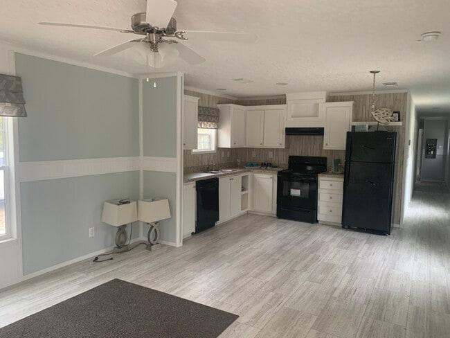 Building Photo - 154 NW Alpata Ct Rental