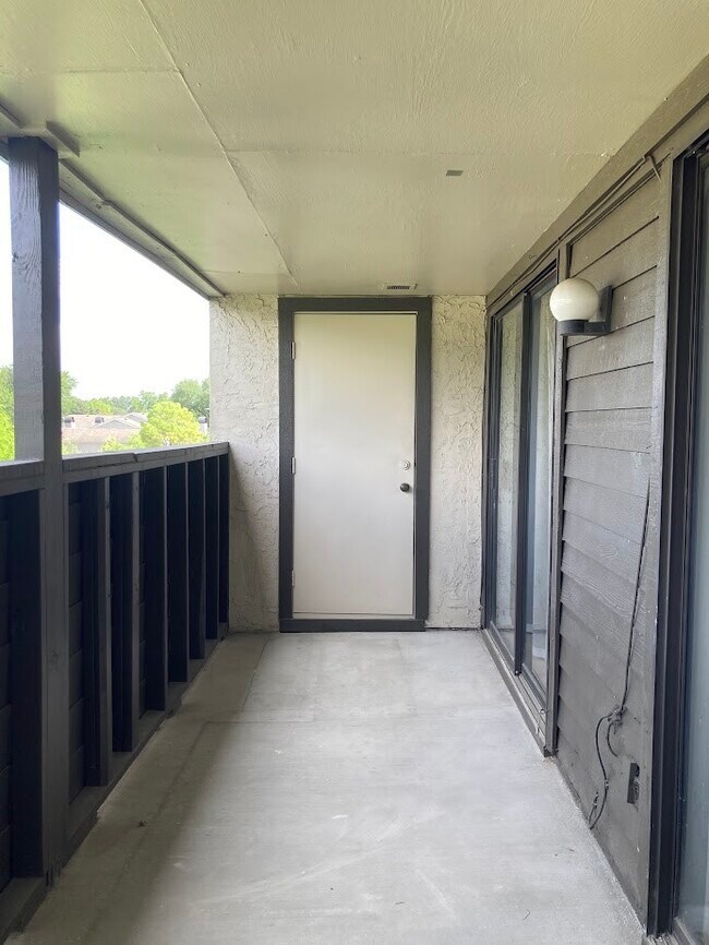 Photo - 3075 Walnut Bend Ln Unit 33