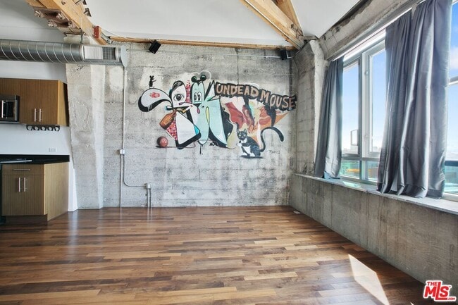 Photo - 530 S Hewitt St Unit 529