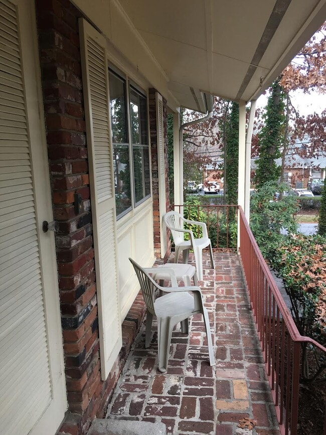 Photo - 129 W Blythe Cir Unit F