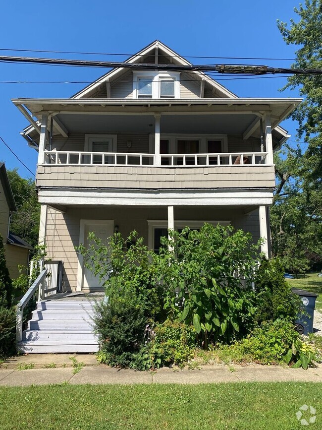 Building Photo - 198-200 Westwood Ave Akron, OH 44302 MFH2 ... Unit 198 Rental