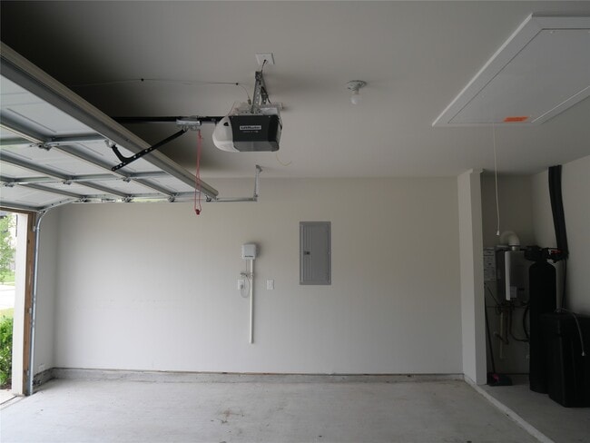 Building Photo - 2722 Oakleaf Ash Ln Rental