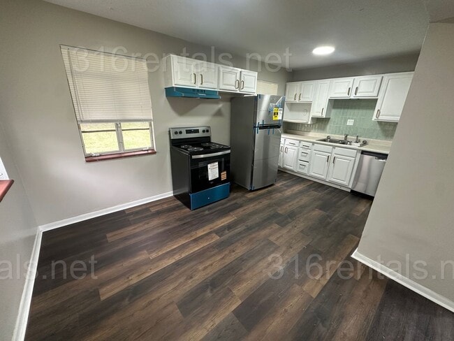Photo - $1045 - 2 bed 1 bath - Single Family Home