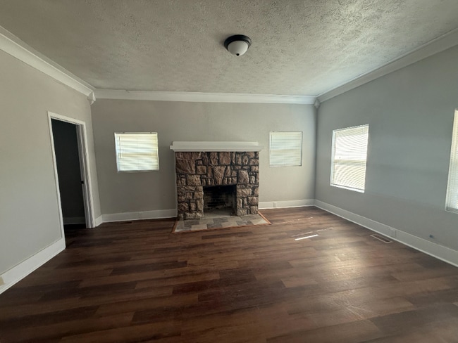 Photo - 4402 Immanuel St SW