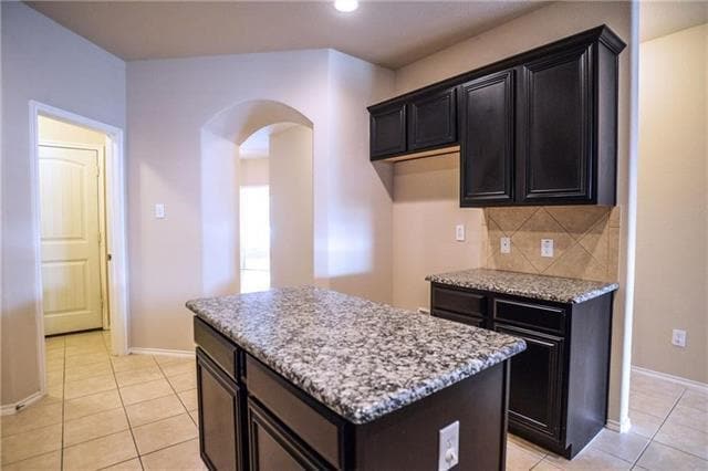 Photo - 1025 Lake Grove Dr