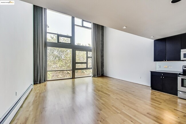 Photo - 311 Oak St Unit 506