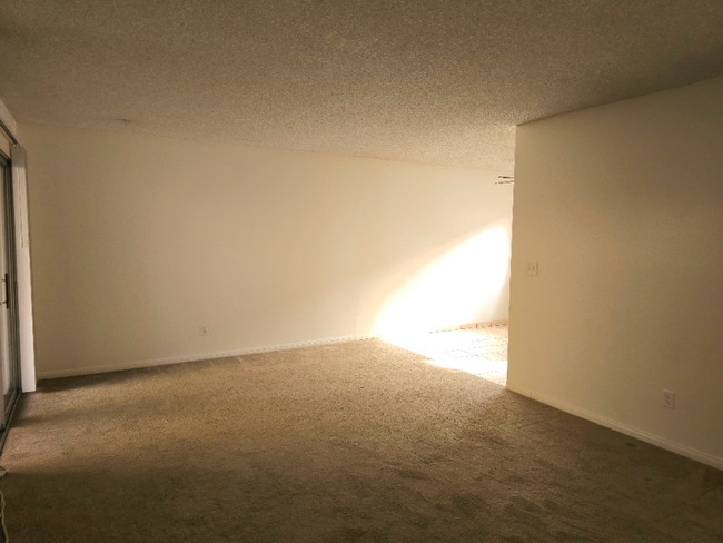 Photo - 1073 Estes St Apartamento Unidad 113