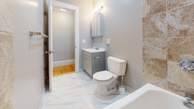 Photo - 18 Rowell St Unit 3