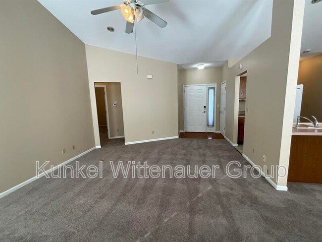 Photo - 1327 Crown Ln