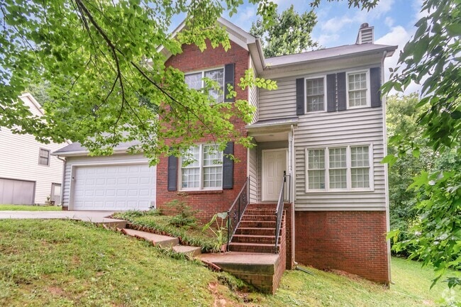 Building Photo - Spacious 2-Story Home with Finished Basement!