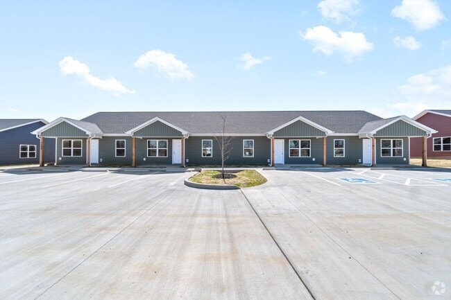 Building Photo - Comfort & Convenience in Guthrie, KY Unit A Rental