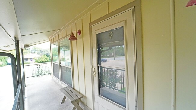 Building Photo - MOVE IN SPECIAL!! FOR LEASE! 2 Bedroom - 1... Rental