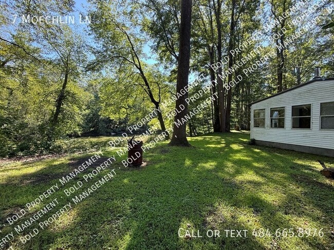 Photo - 7 Moechlin Ln