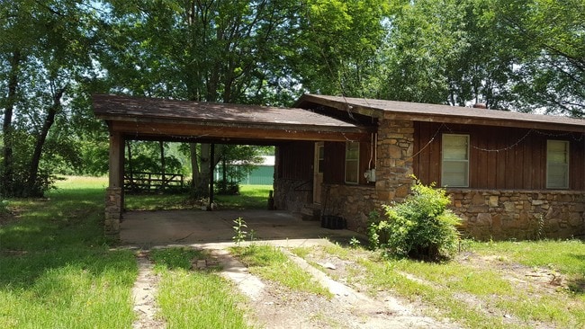 Photo - 60 Crowden Ln