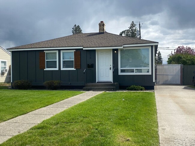 Building Photo - ? Fully Remodeled 1 Bed / 1 Bath Home Near Franklin Park ?