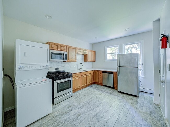 193 Clerk St Unidad 2