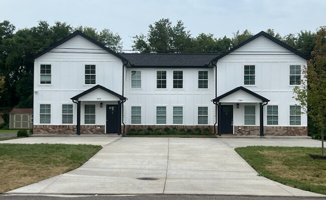 Photo - 244 Caroline Dr Townhome
