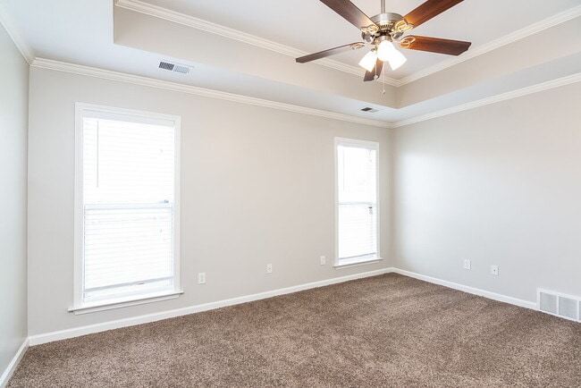 Photo - 1597 Far Dr