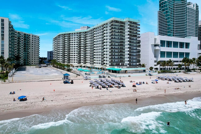 Building Photo - 3725 S Ocean Dr Unit 411 Rental