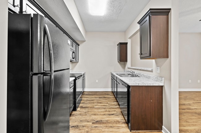 Photo - 730 Village Creek Dr