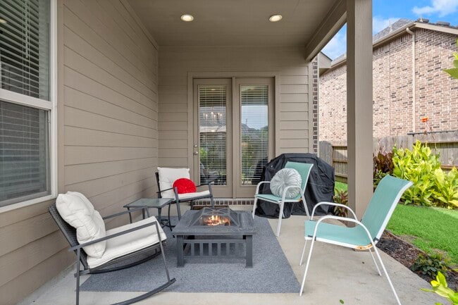 Photo - 10054 Black Maple Dr