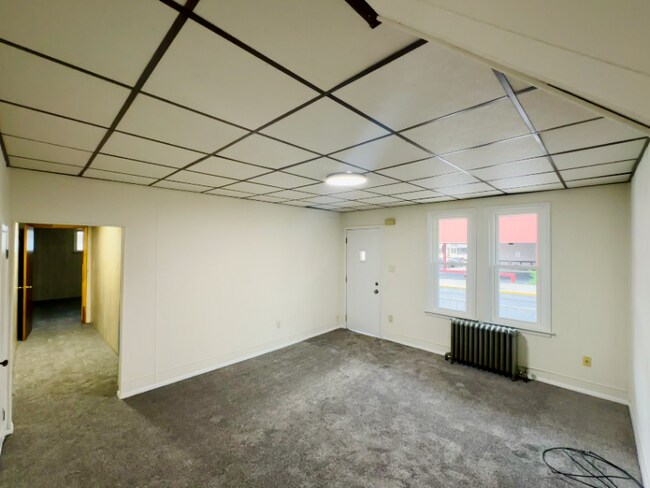 Photo - 146 S Nicholas St Unit 1