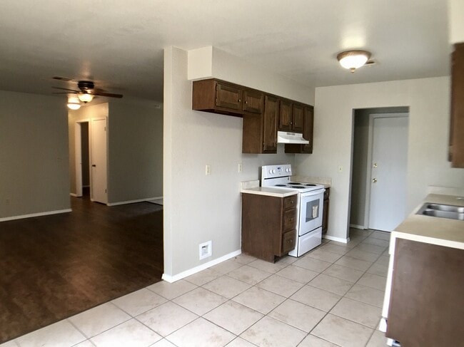 Photo - 1013 Mercury Cir