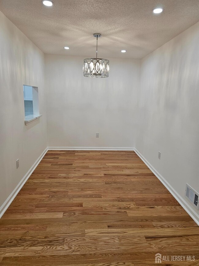 Photo - 21 Brighton Way