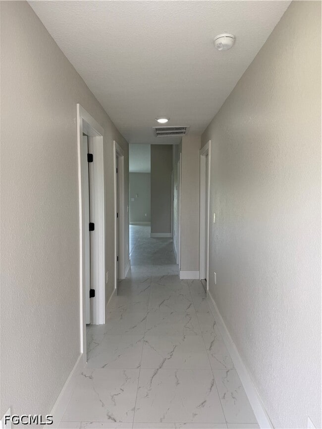 364 Petite Ave