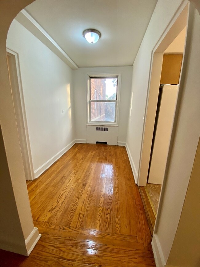 Photo - 1 Larchmont Acres