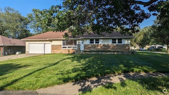 Building Photo - 523 Harris Rd Rental