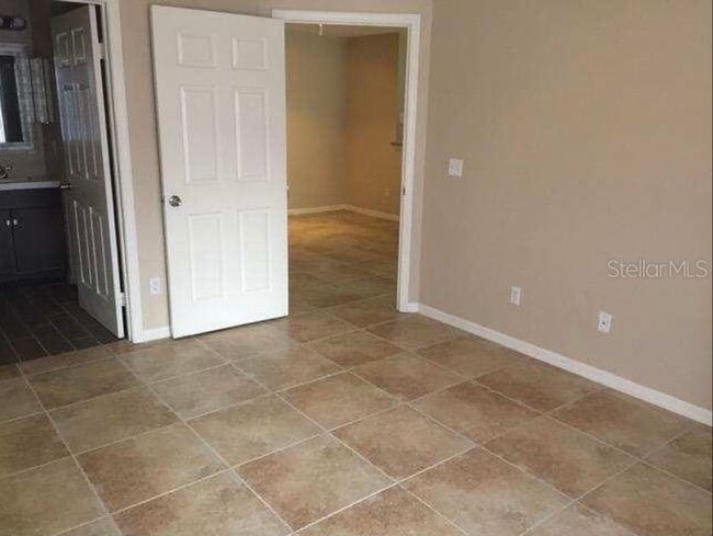 Photo - 7524 Seurat St