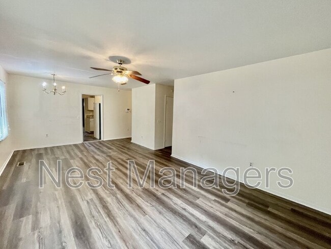 Photo - 717 Rockwood Dr