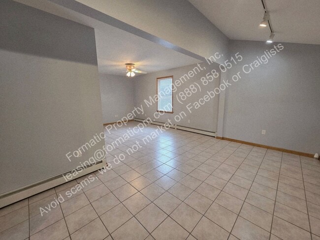 Photo - 1034 Birch St