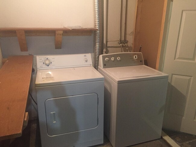 Photo - 8911-8102 102 Ave