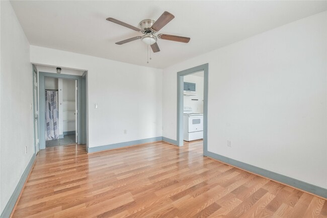 5320 Polk St Unit 10