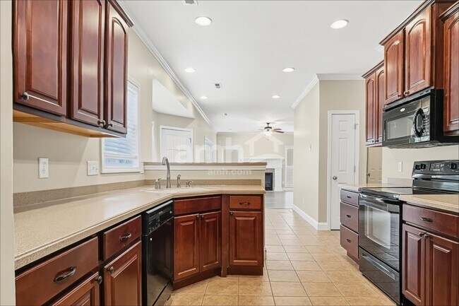 Photo - 3212 Rolling Hills Ln