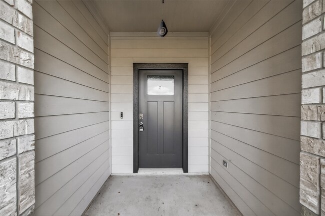 Photo - 30611 Castle Cove Dr