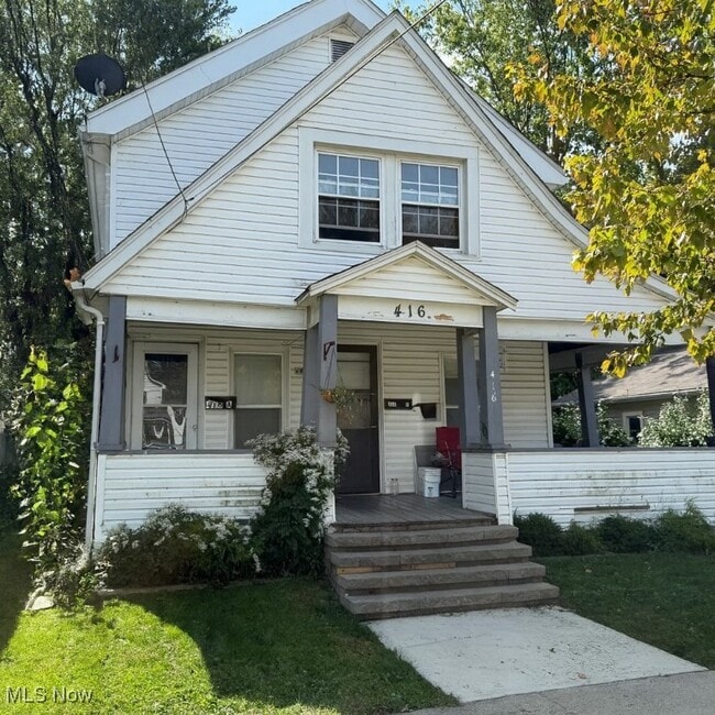 Building Photo - 416 2nd St