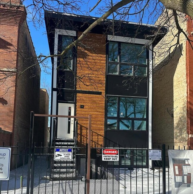 Photo - 6206 S St Lawrence Ave