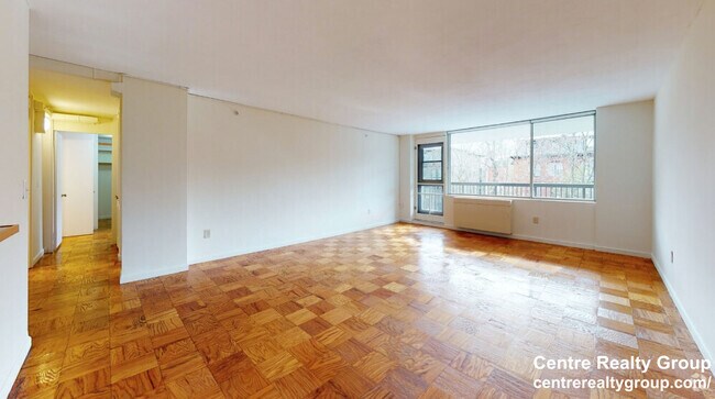 Building Photo - 75 Monmouth St Rental