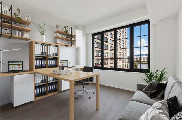 Photo - 1425 Hudson St