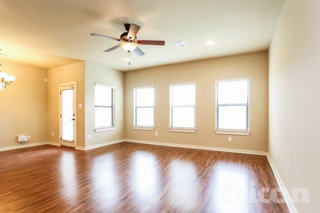 Photo - 1819 Jara Court