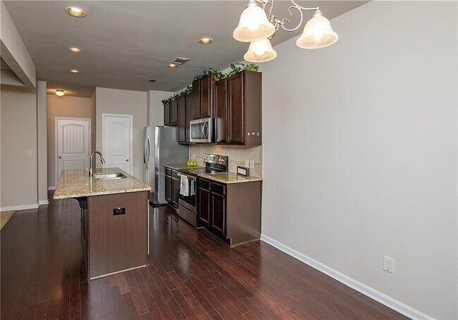 Photo - 7490 Silk Tree Pointe