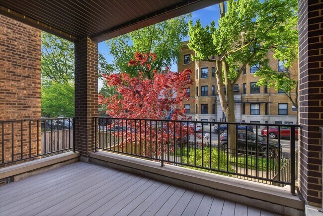 Photo - 850 W Lill Ave Unit 1