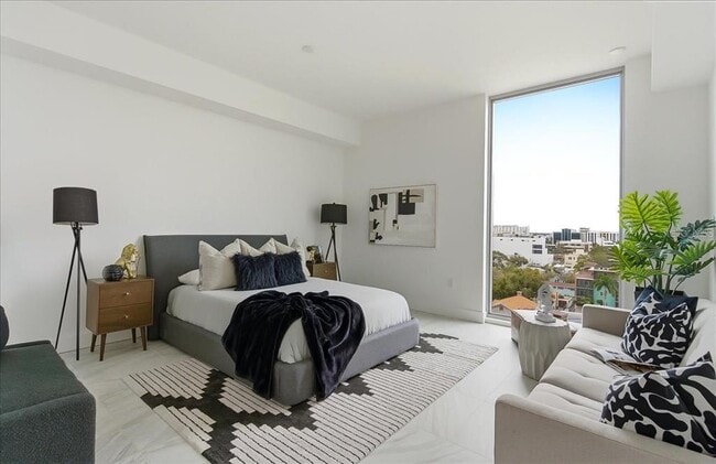 Building Photo - 777 3rd Ave N Unit 906