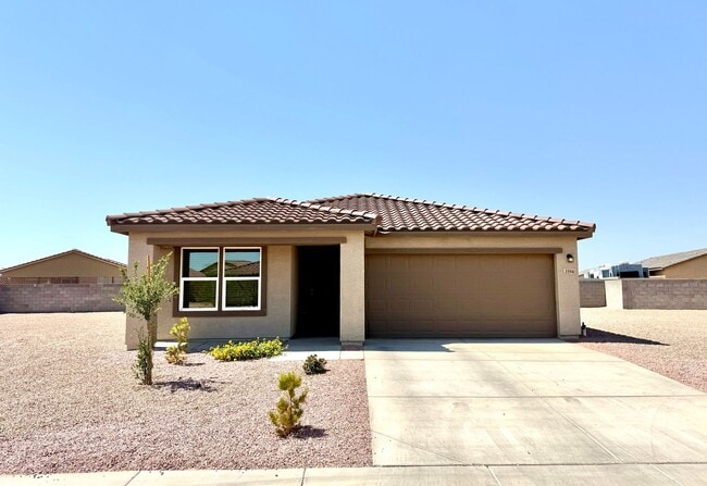 Spacious 4 Bedroom Home with Solar & Moder... - Spacious 4 Bedroom Home with Solar & Moder...