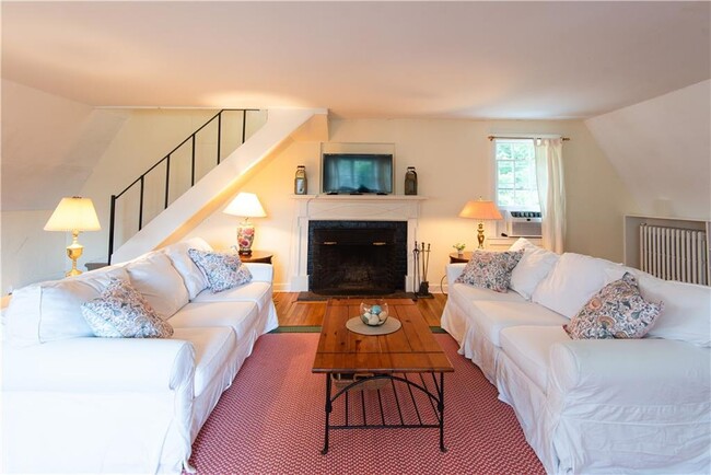 Photo - 2 Red Cross Terrace