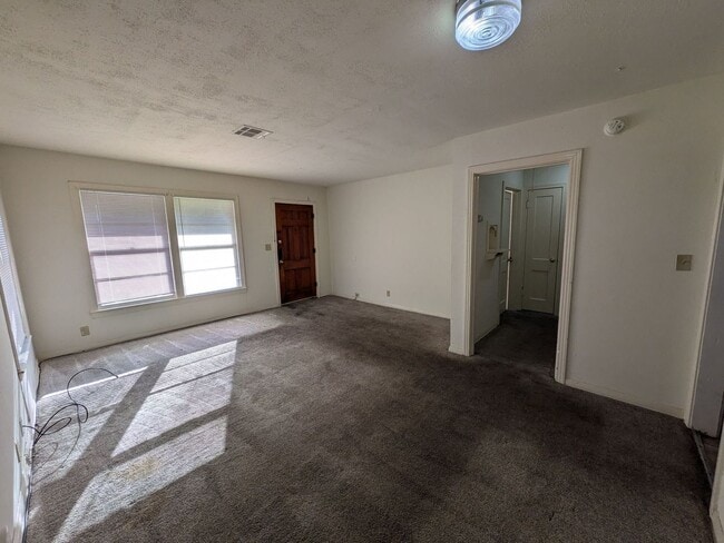 Photo - 5180 Chambers St