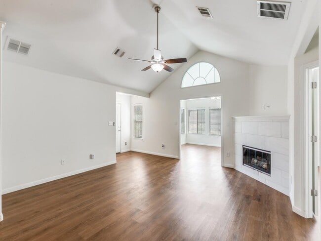 Photo - 30 Wildwood Dr Unit 174